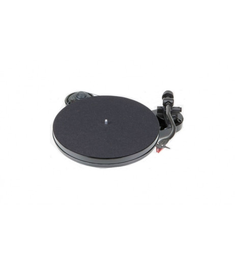 Pro-Ject RPM 1 Carbon 2M-Red Piano – купити в Україні | Офіційна гарантія Pro-Ject RPM 1 Carbon 2M-Red Piano – купити в Україні | Офіційна гарантія